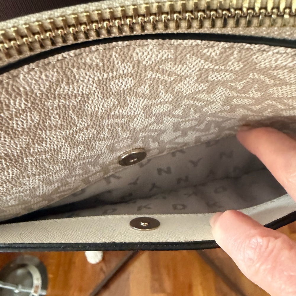 DKNY Lt Tan Floral Crossbody Bag - Picture 7 of 13